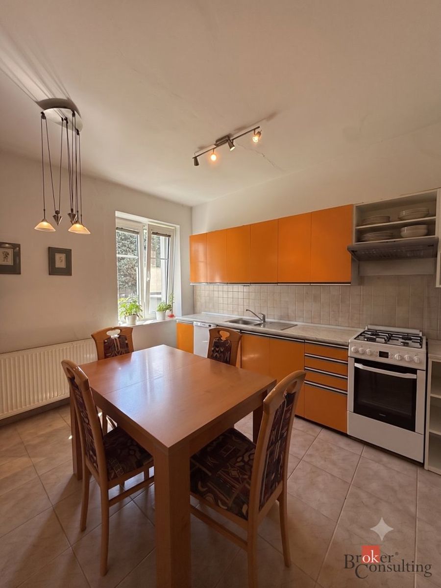 Pronájem bytu 3+1 107 m² – fotografie 2