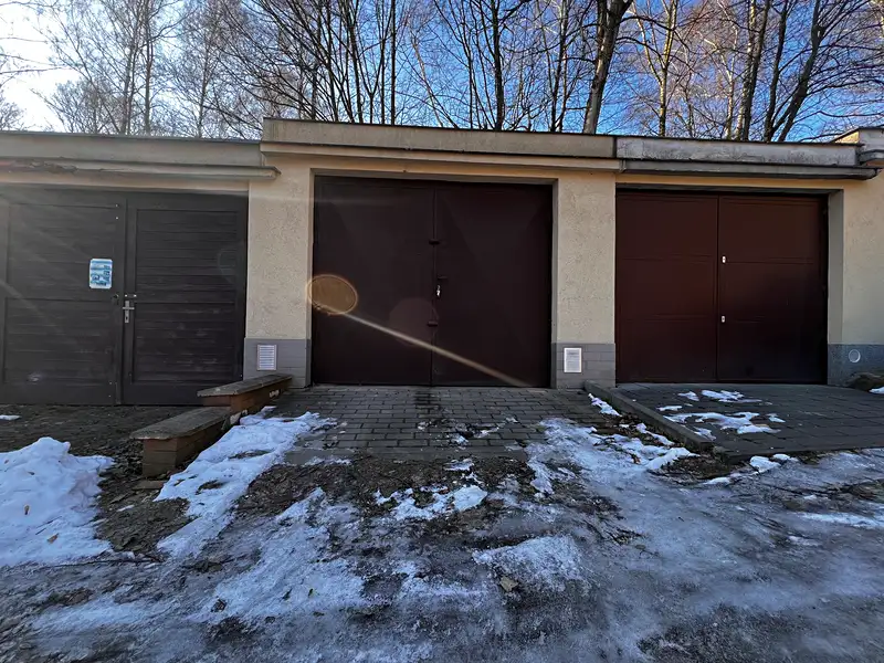 Pronájem garáže 19 m², Liberec – náhled fotky 1
