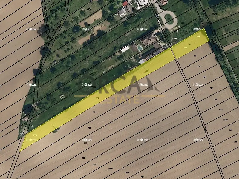 Prodej pole 3323 m², Moravany – náhled fotky 1