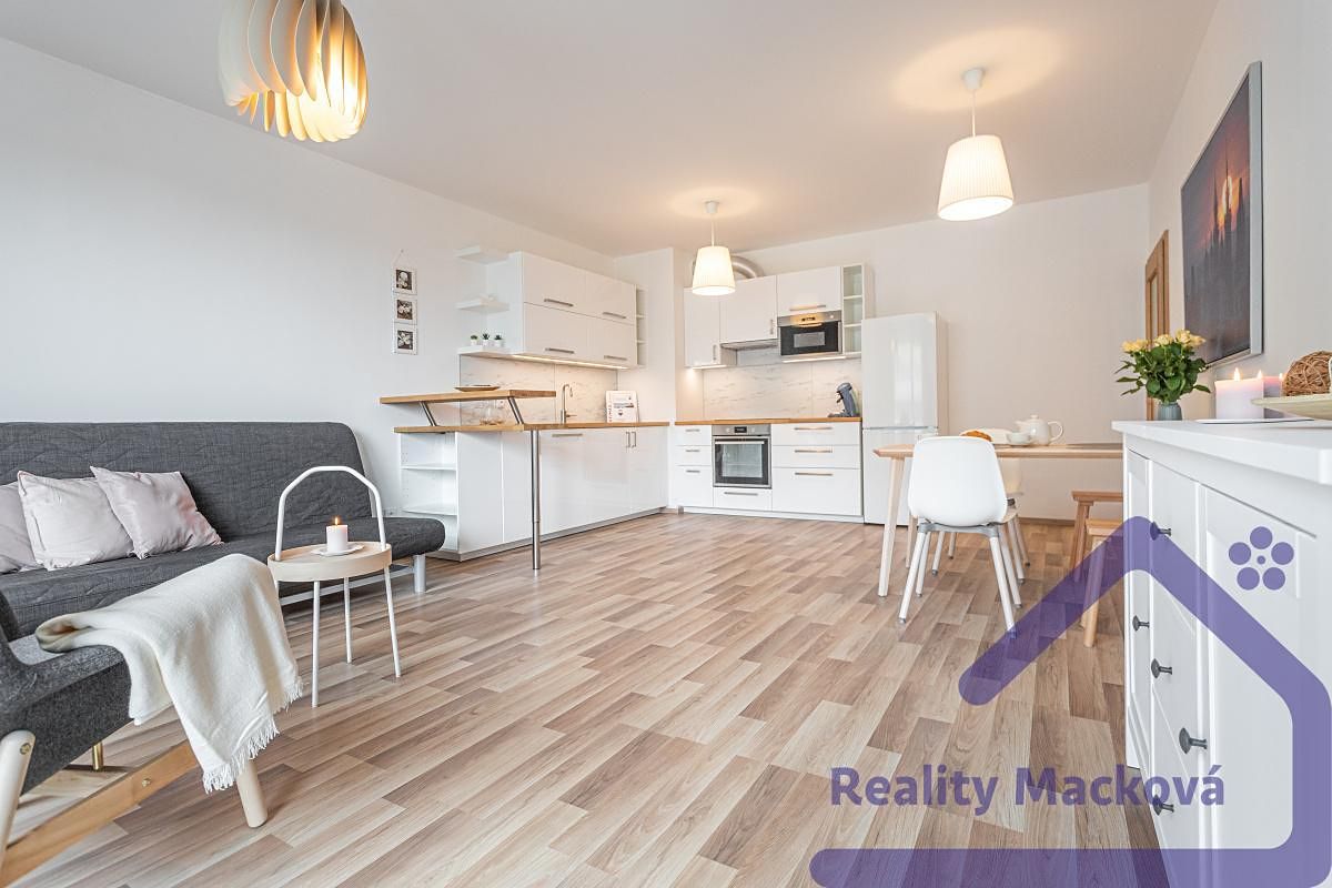 Pronájem bytu 2+kk 55 m²