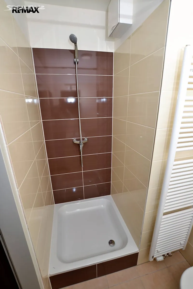 Pronájem bytu 1+kk 23 m² – pohled 6