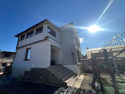 Prodej rodinného domu 145 m², pozemek 873 m²