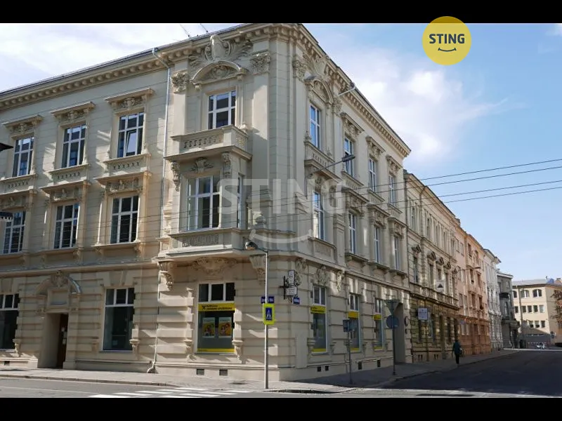 Pronájem kanceláře 88 m²
