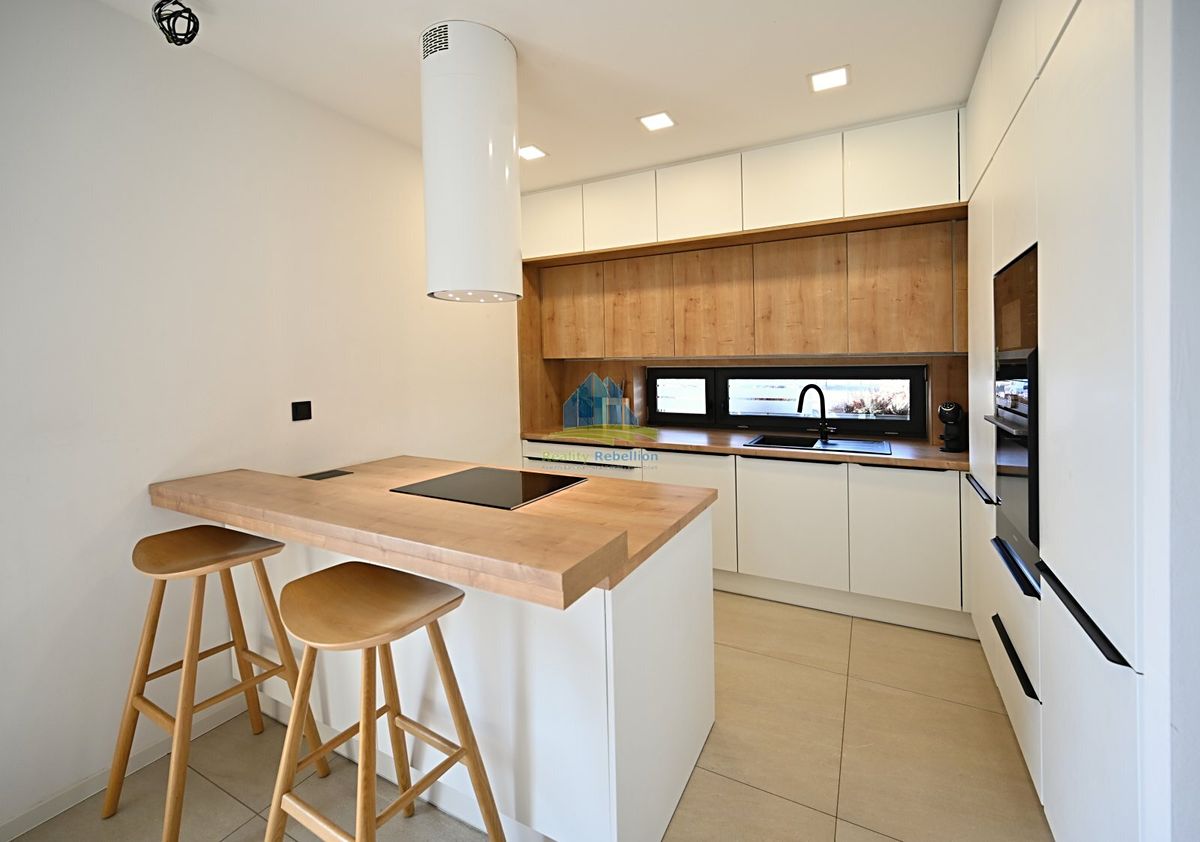 Prodej rodinného domu 136 m², pozemek 836 m² – fotografie 5