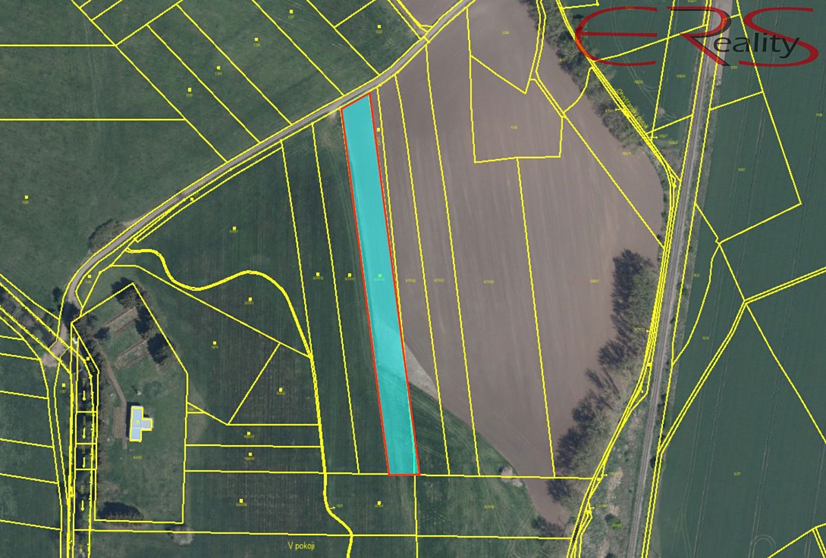 Prodej pole 4928 m²