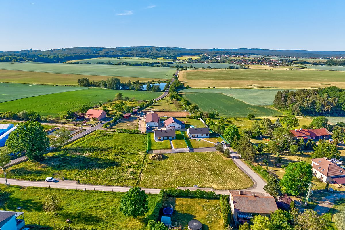 Prodej stavebního pozemku 1088 m² – fotografie 5