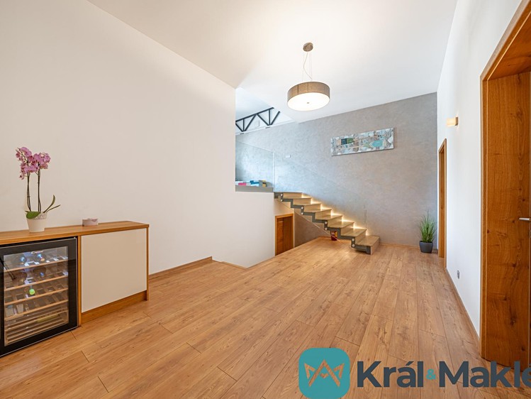 Prodej bytu 5+kk, 212 m² (9 z 19)