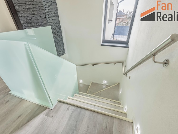 Prodej domu, 210 m² (25 z 47)