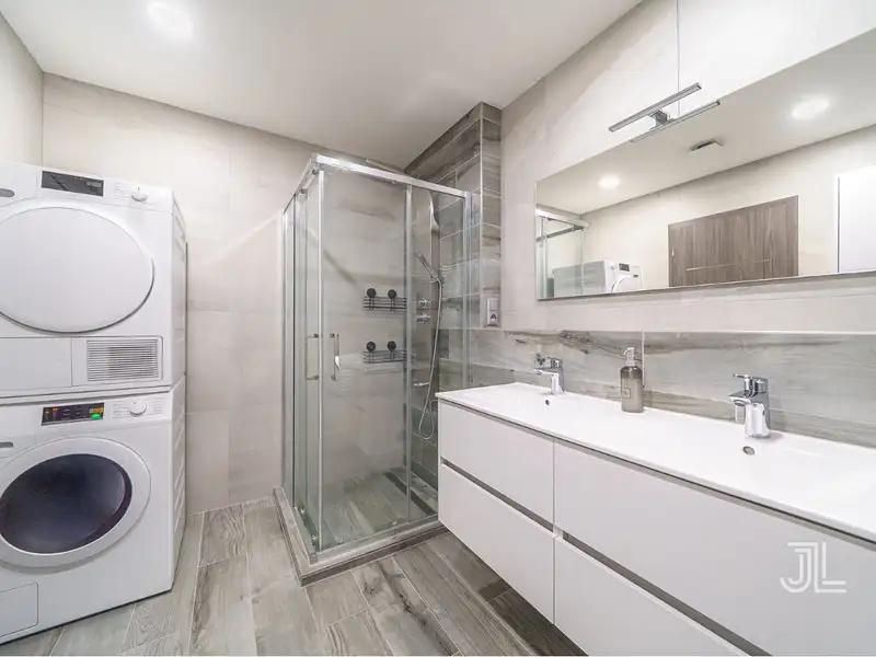Prodej bytu 5+kk 120 m², Karlovy Vary – náhled fotky 3