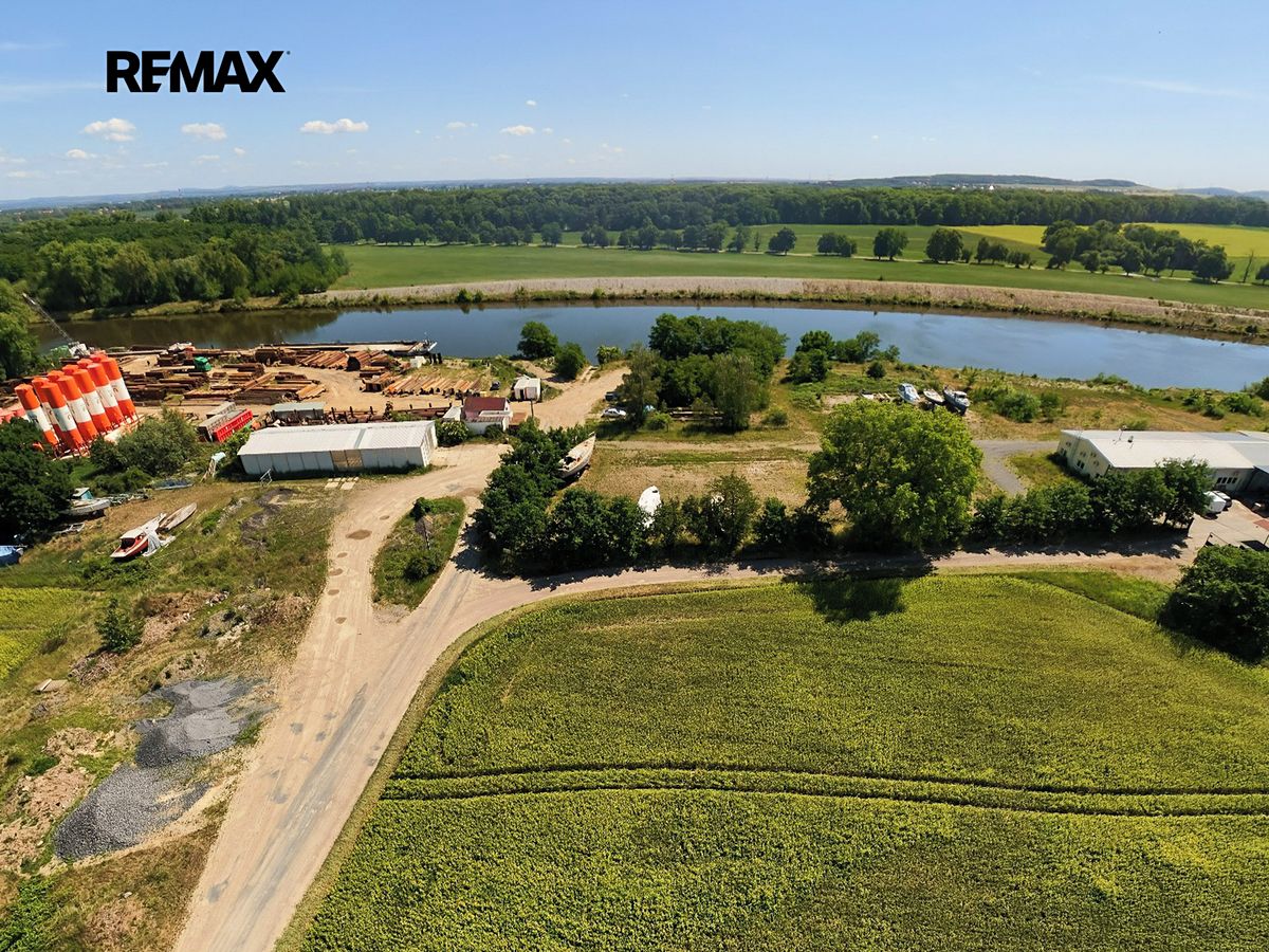 Pronájem pozemku 3300 m² – fotografie 3