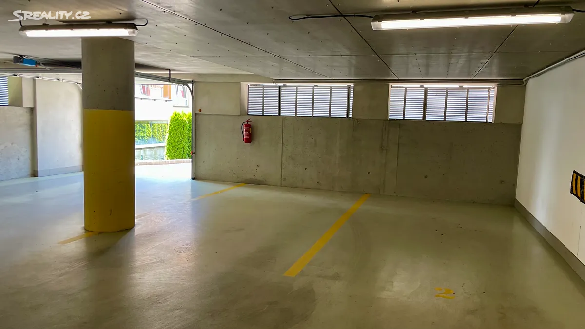 Pronájem garáže 15 m², Liberec