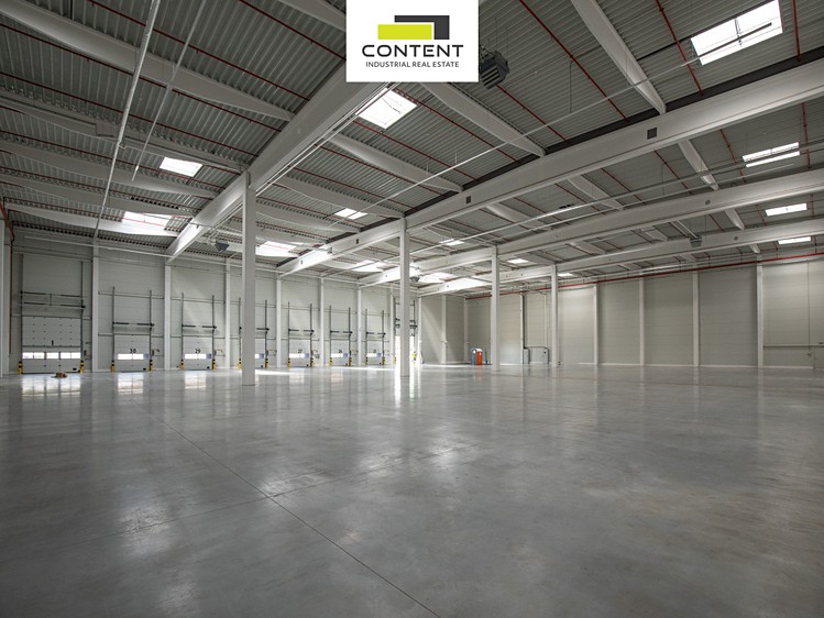 Pronájem komerčního prostoru, 4 196 m² (4 z 17)