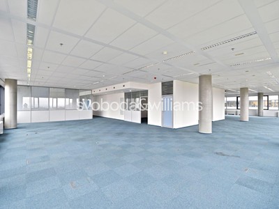 Pronájem kanceláře 128 m²