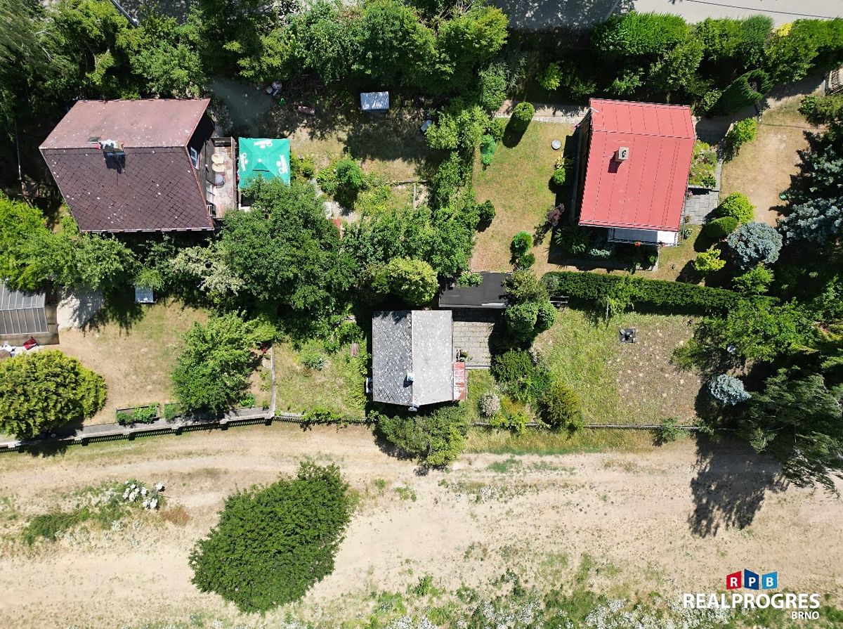 Prodej chaty 73 m², pozemek 449 m² – fotografie 2
