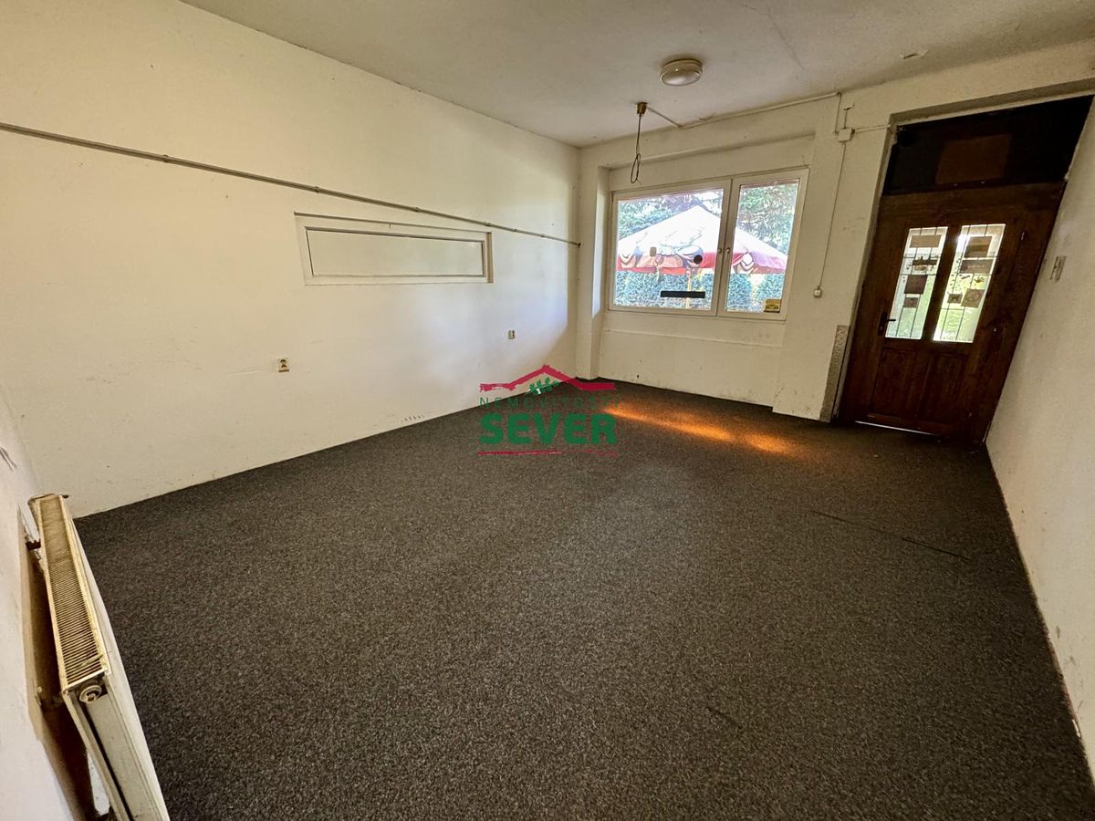 Prodej rodinného domu 312 m², pozemek 2282 m² – fotografie 2