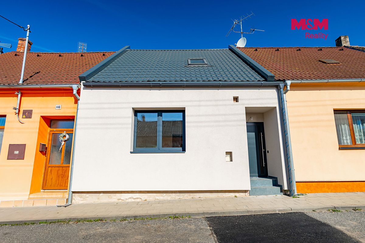 Prodej rodinného domu 75 m², pozemek 159 m² – fotografie 2