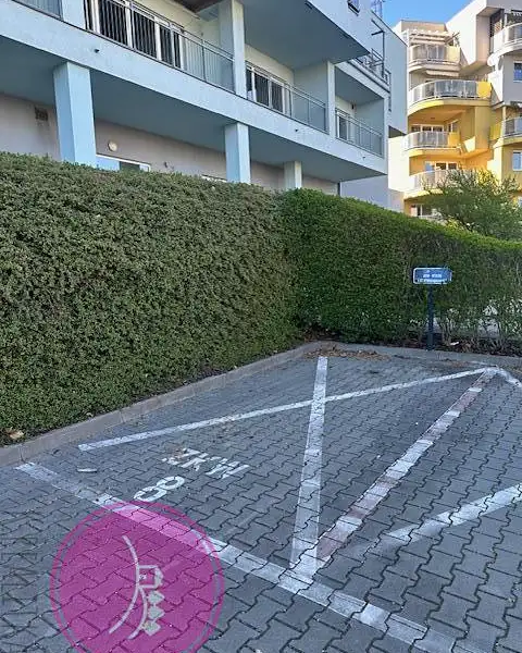 Pronájem garážového stání 13 m², Olomouc – náhled fotky 1