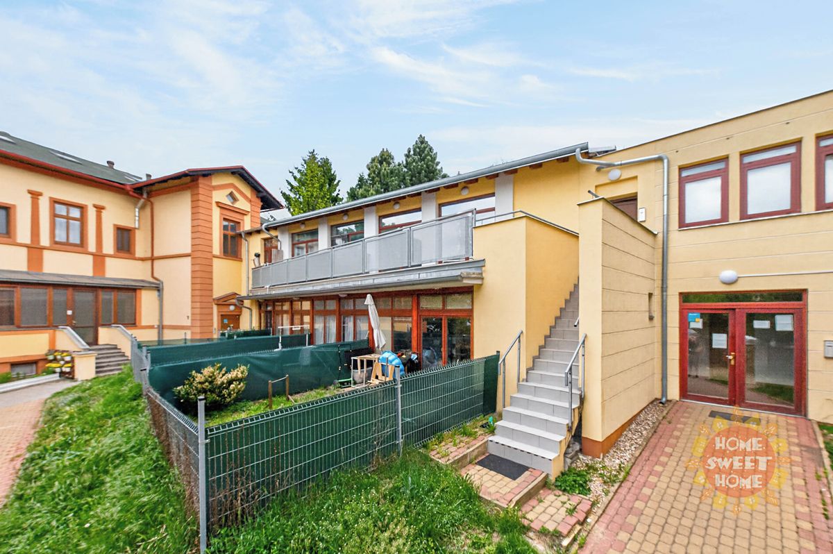 Pronájem bytu 1+kk 33 m²