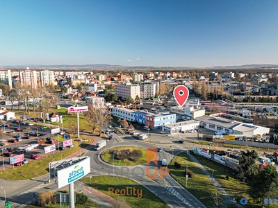 Gewerbefläche zur Miete, 702 m² (2 von 20)