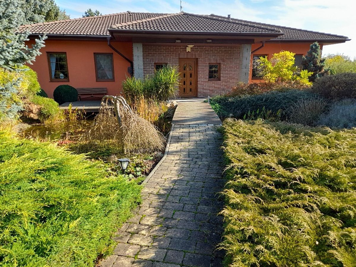 Prodej rodinného domu 164 m², pozemek 4743 m² – fotografie 3