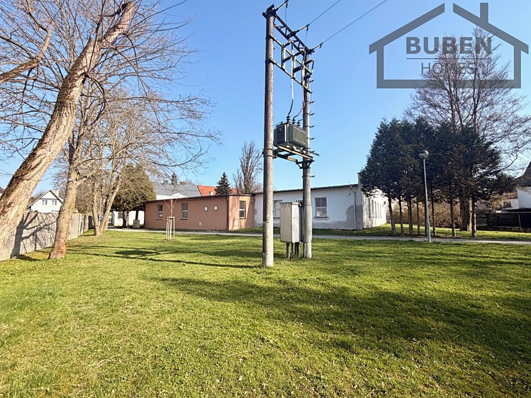 Prodej komerčního prostoru, 1 084 m² (32 z 85)