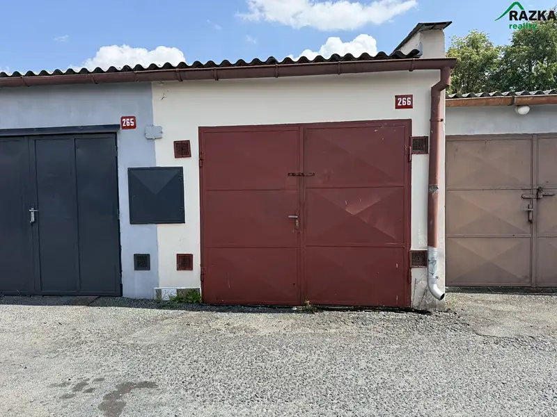Prodej garáže 25 m², Planá – náhled fotky 2