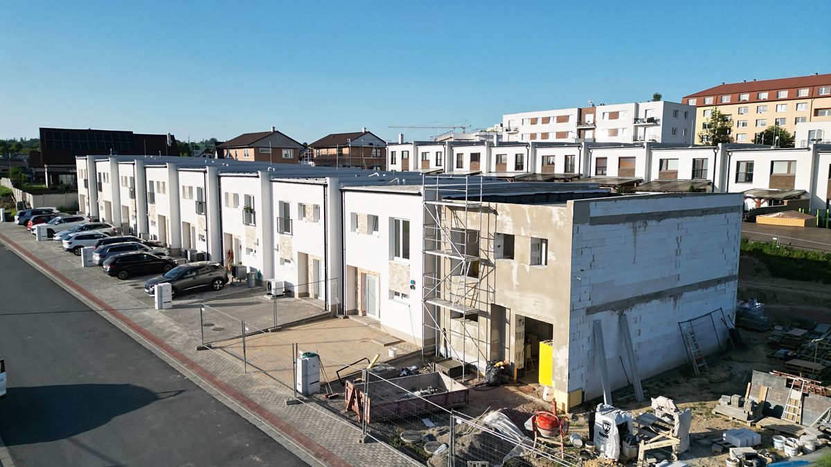 Prodej rodinného domu 117 m², pozemek 273 m² – fotografie 2