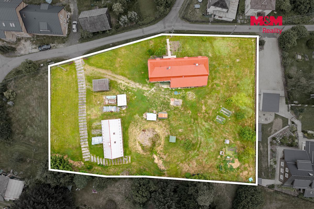 Prodej rodinného domu 280 m², pozemek 4008 m² – fotografie 3