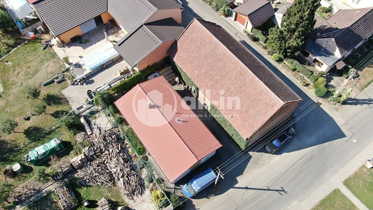 Prodej rodinného domu 90 m², pozemek 534 m² – fotografie 2