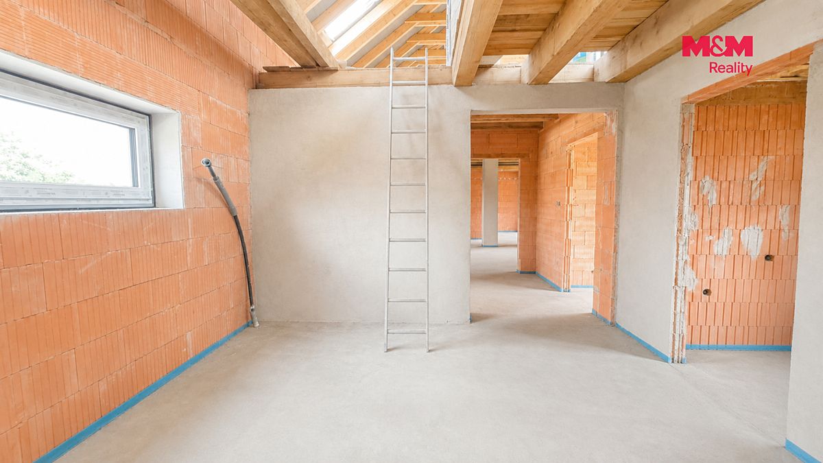 Prodej rodinného domu 150 m², pozemek 827 m² – fotografie 4