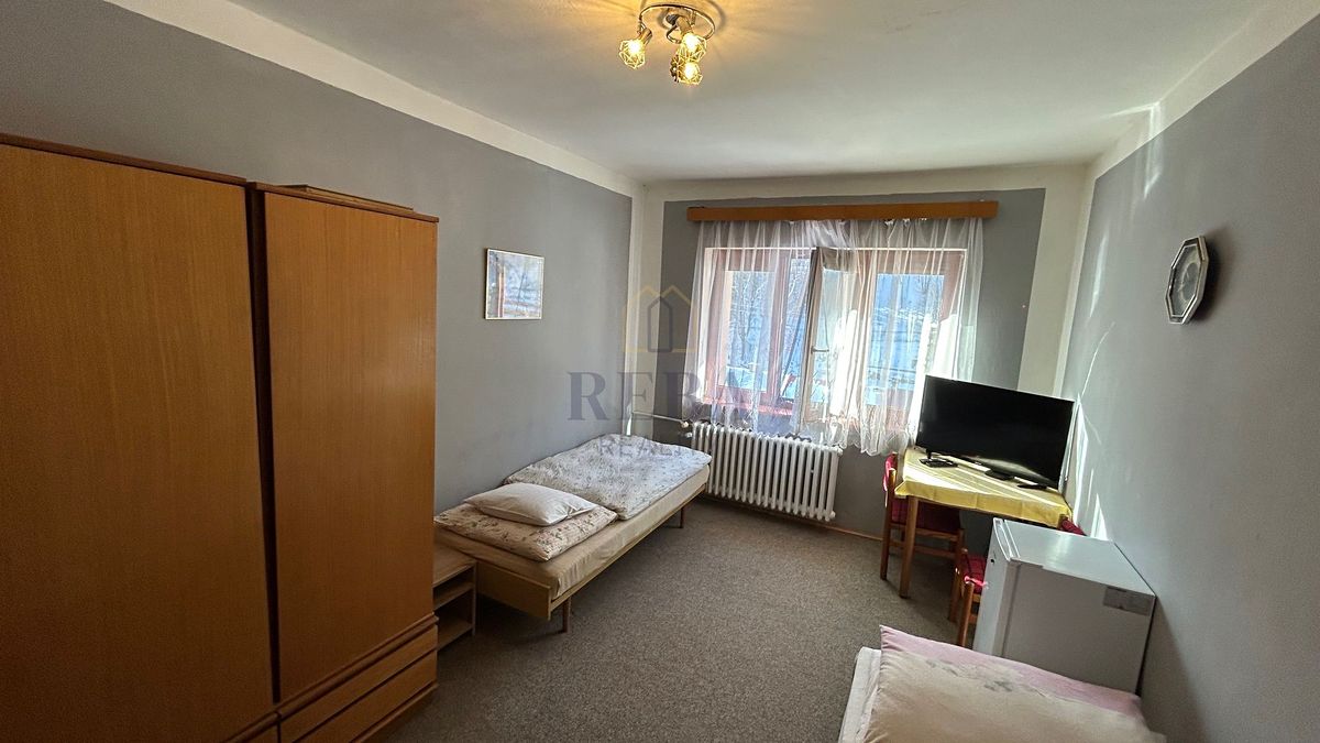 Prodej rodinného domu 240 m², pozemek 520 m² – fotografie 4