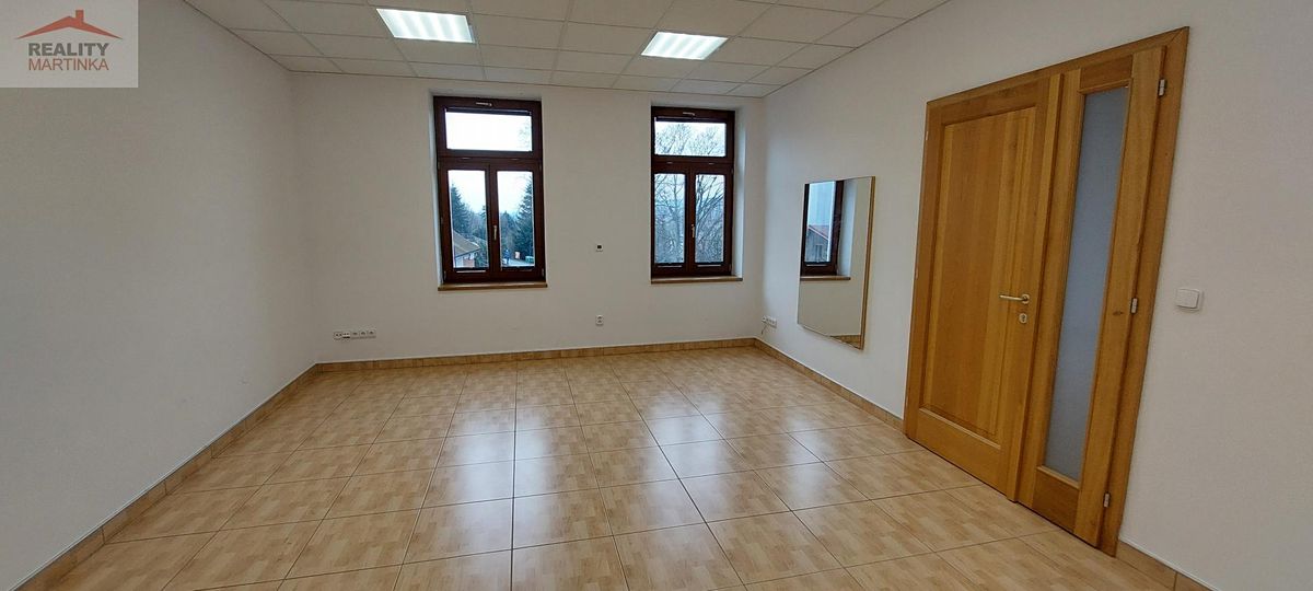 Pronájem kanceláře 40 m² – fotografie 2