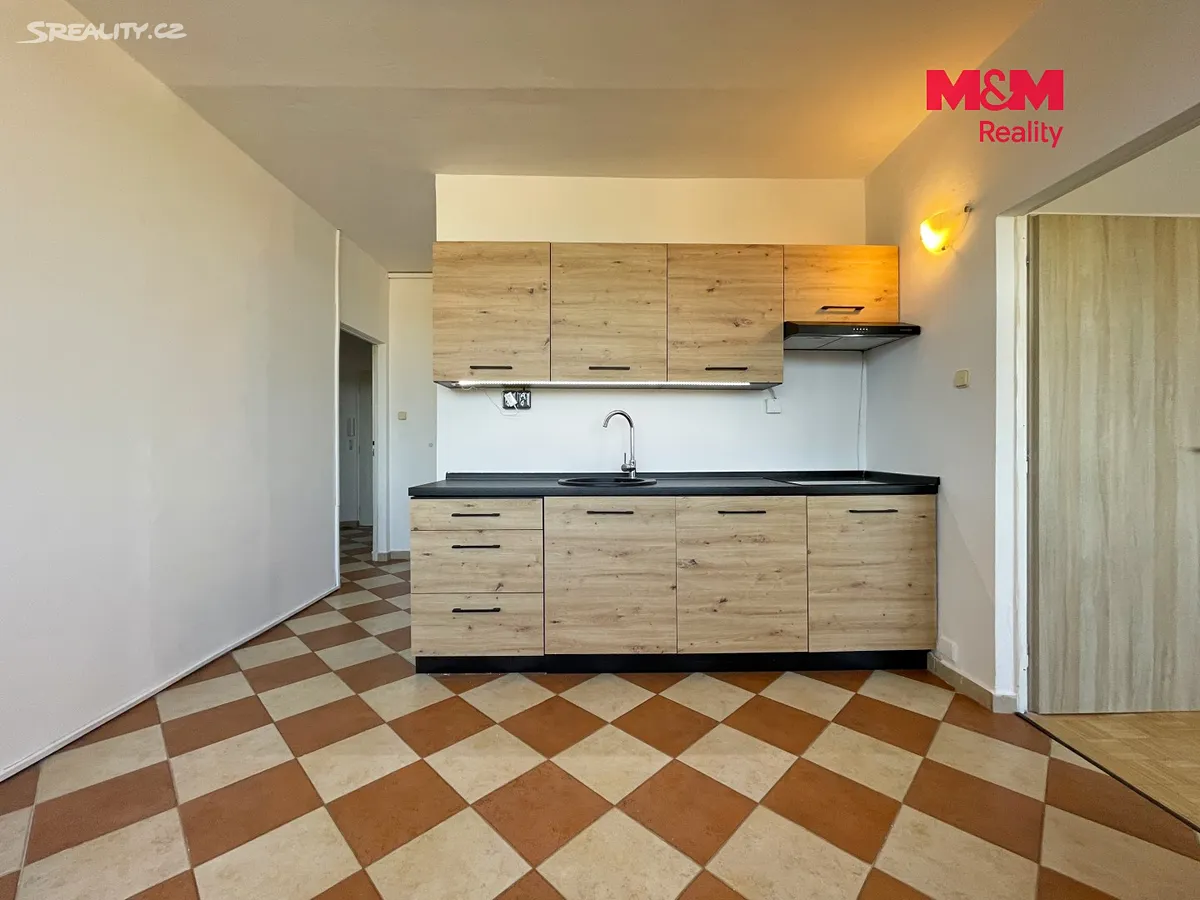 Prodej bytu 2+1 58 m² – pohled 2