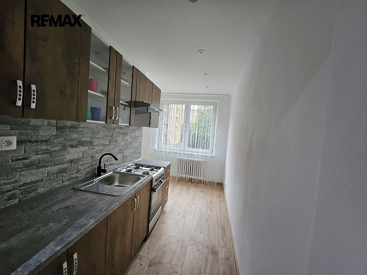 Pronájem bytu 1+1 38 m²