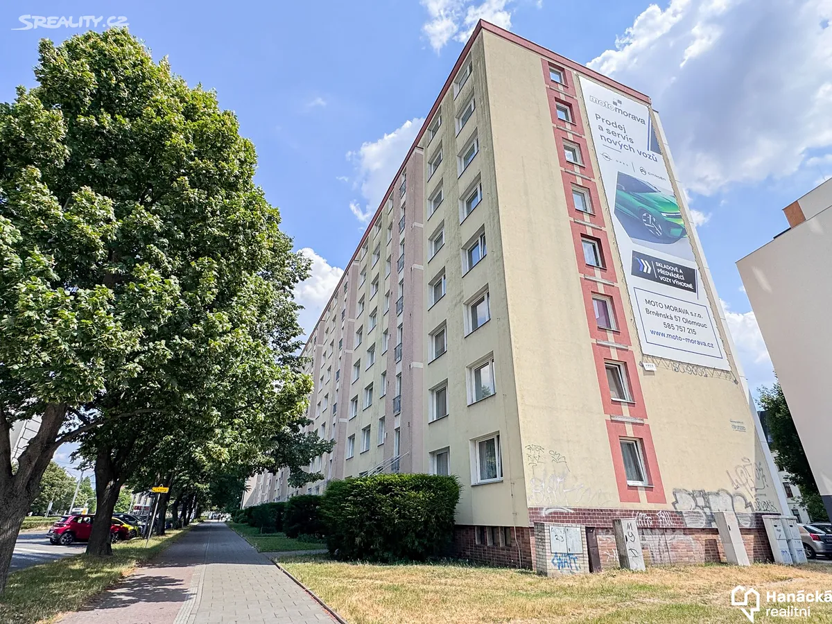 Pronájem bytu 2+1 54 m² – pohled 2