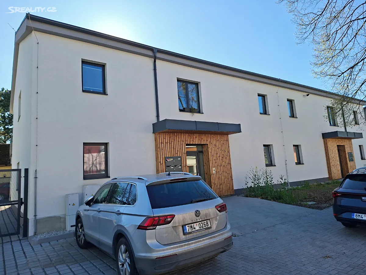 Pronájem bytu 2+kk 48 m²