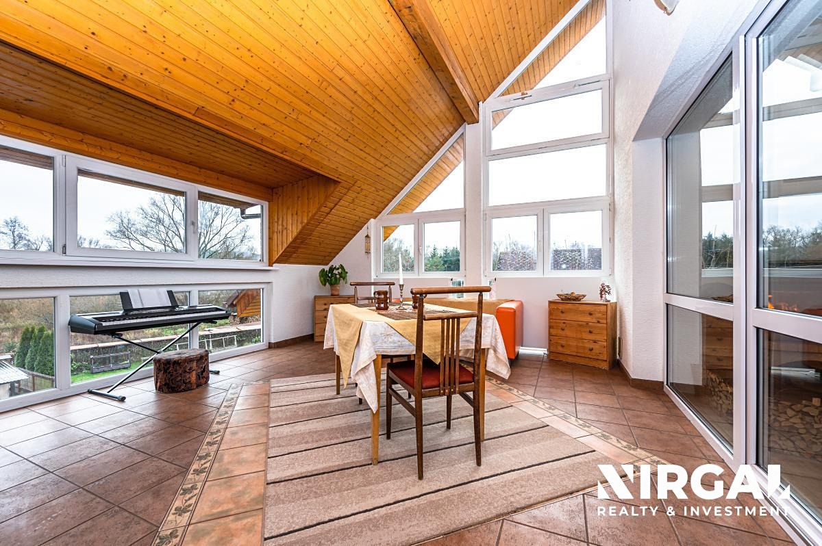 Prodej vícegeneračního domu 320 m², pozemek 990 m² – fotografie 3