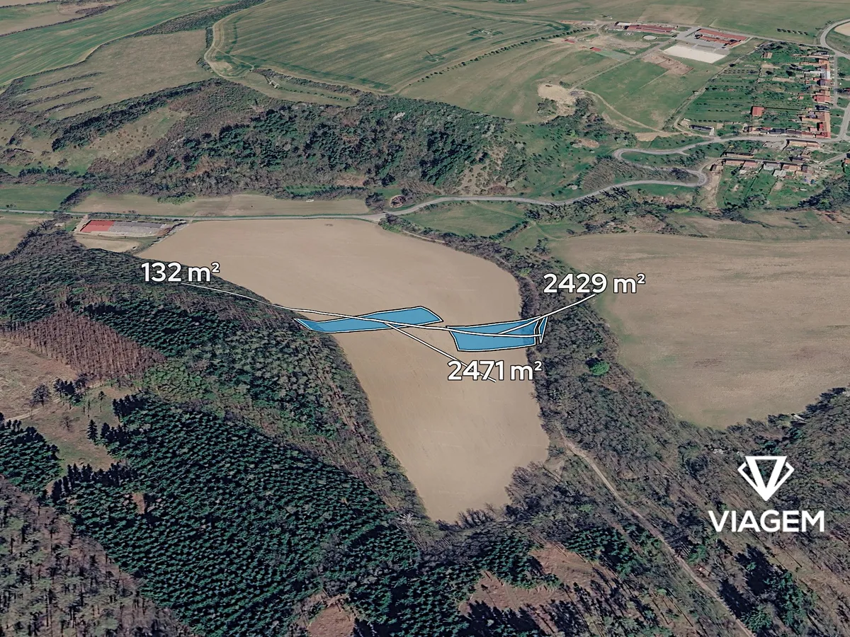 Prodej podílu 3/8 pole 1887 m²