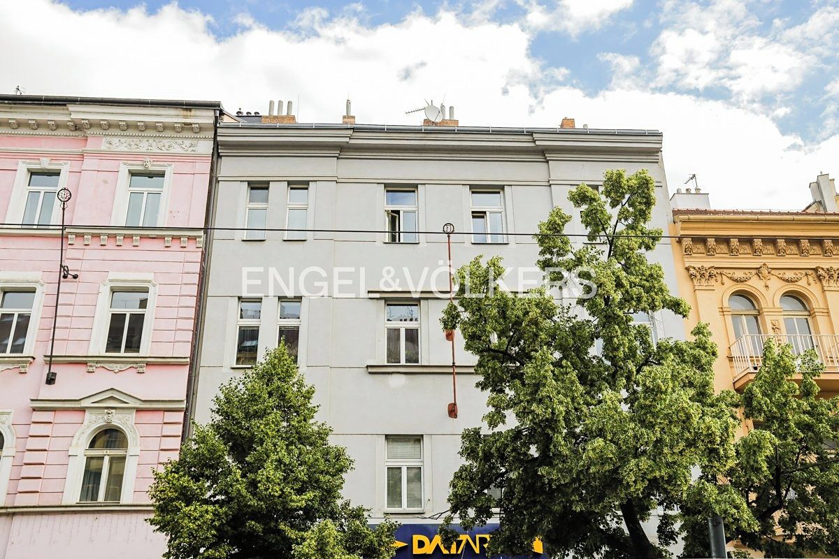Pronájem obchodního prostoru 137 m²