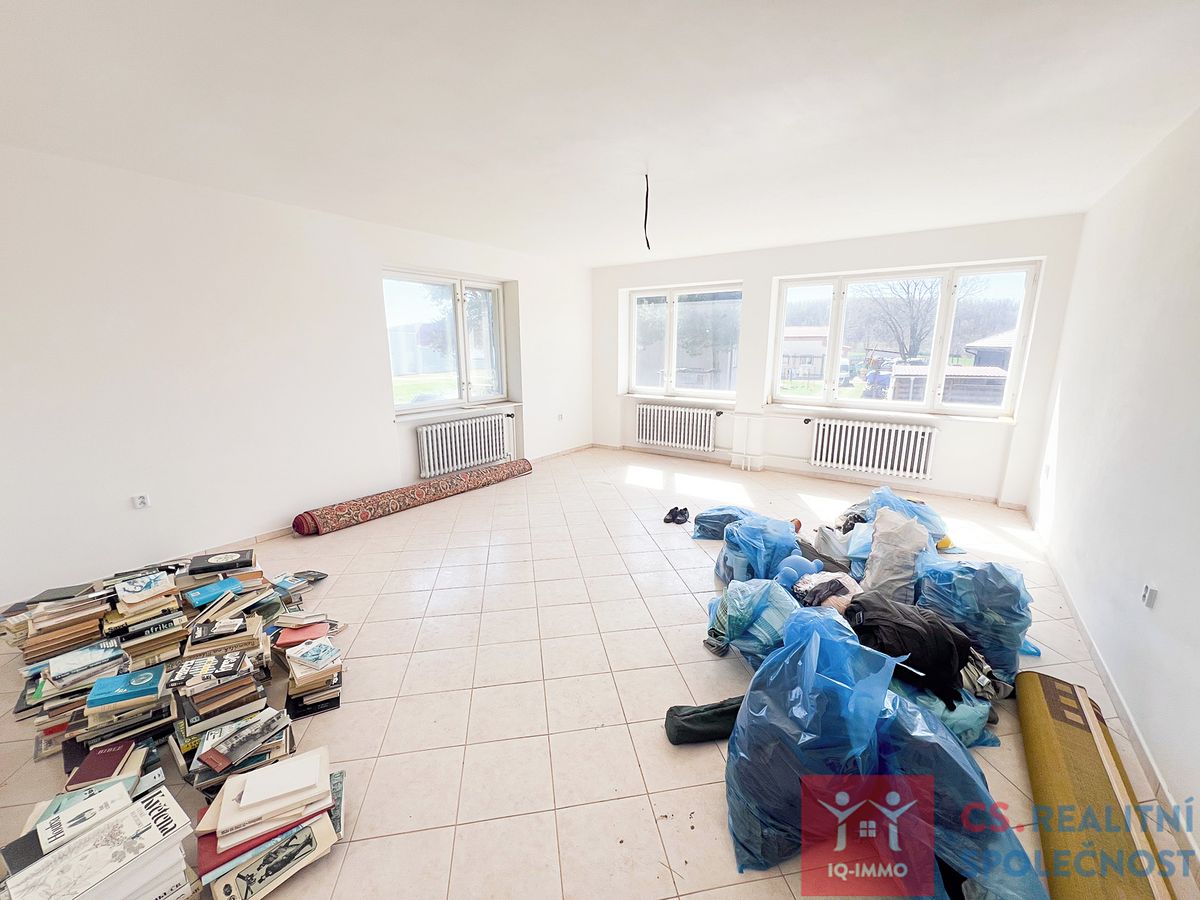 Prodej rodinného domu 268 m², pozemek 593 m² – fotografie 4