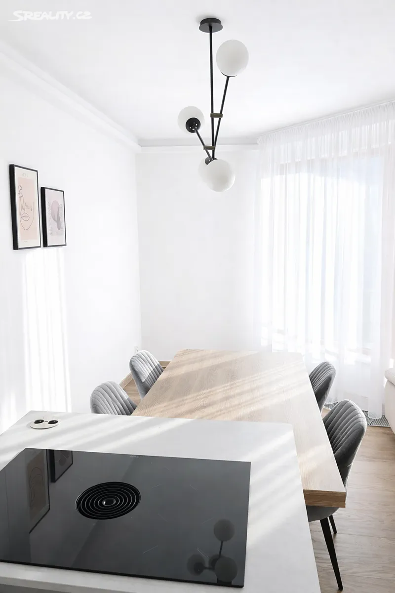 Pronájem bytu 2+kk 65 m² – pohled 3