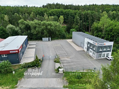 Pronájem skladového prostoru 820 m²