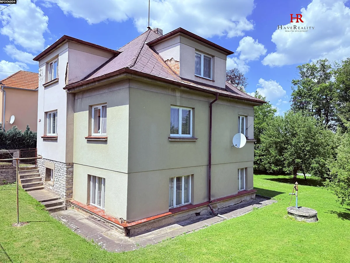 Prodej rodinného domu 252 m², pozemek 933 m²