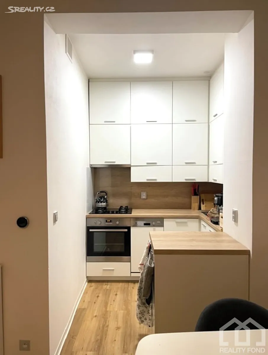 Pronájem bytu 2+kk 62 m², Praha