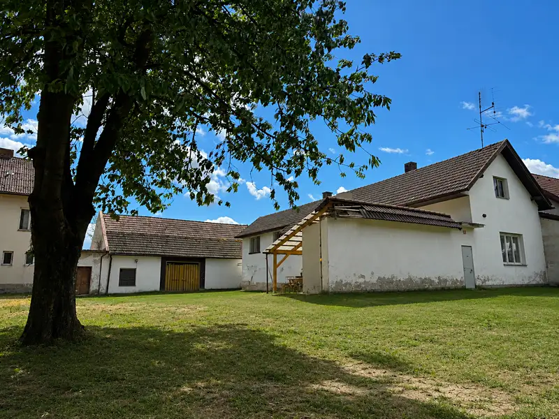 Prodej stavebního pozemku 1906 m², Ústrašín – náhled fotky 3