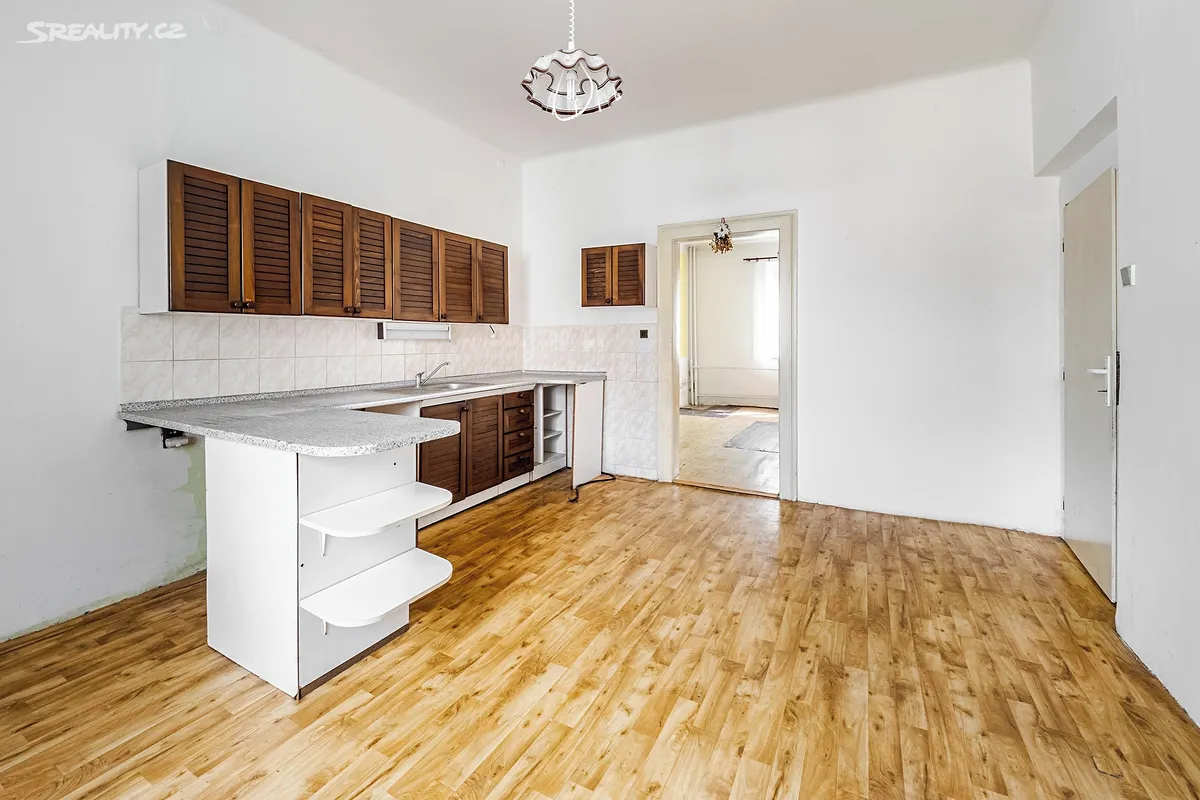 Prodej rodinného domu 150 m², pozemek 142 m² – pohled 5