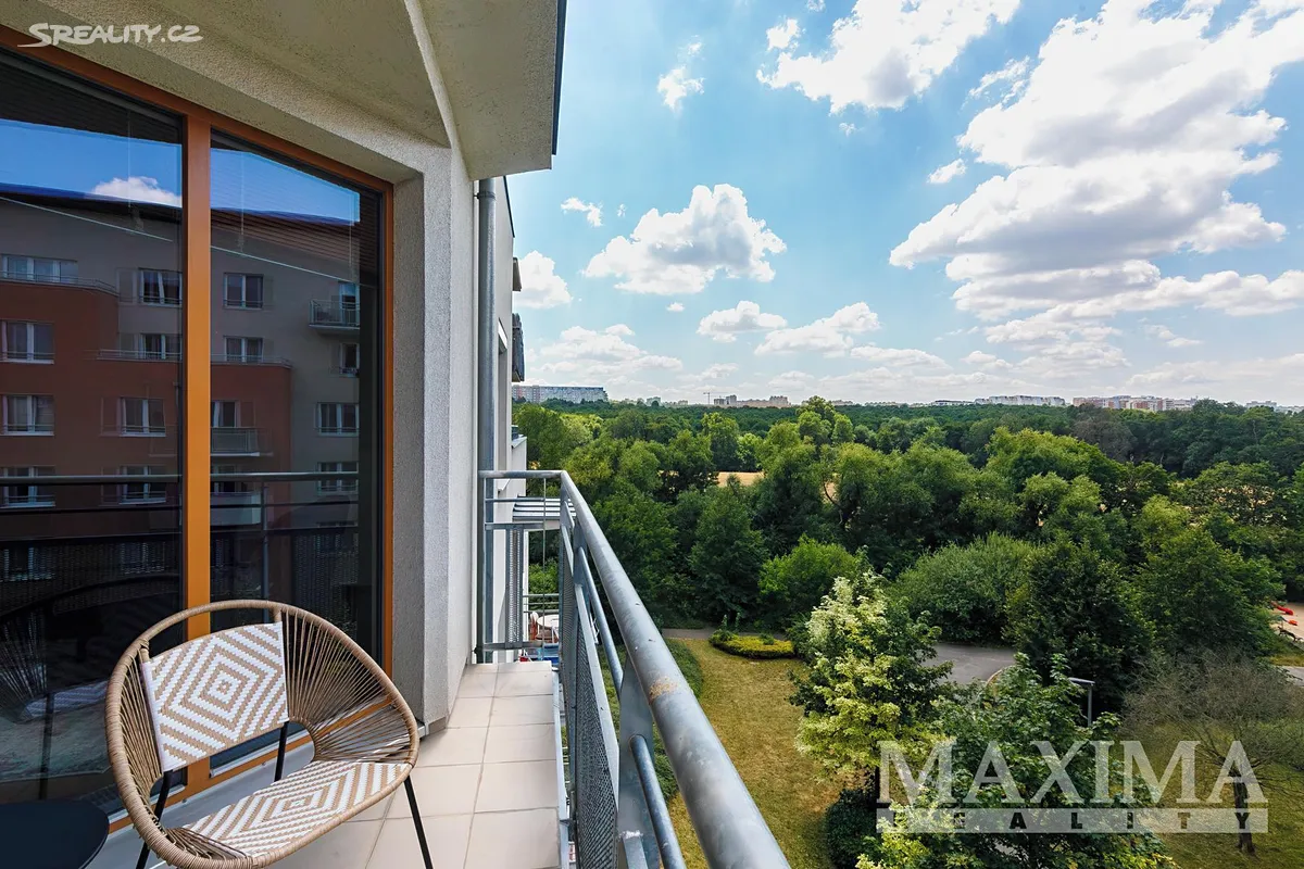 Pronájem bytu 2+kk 63 m² – pohled 6