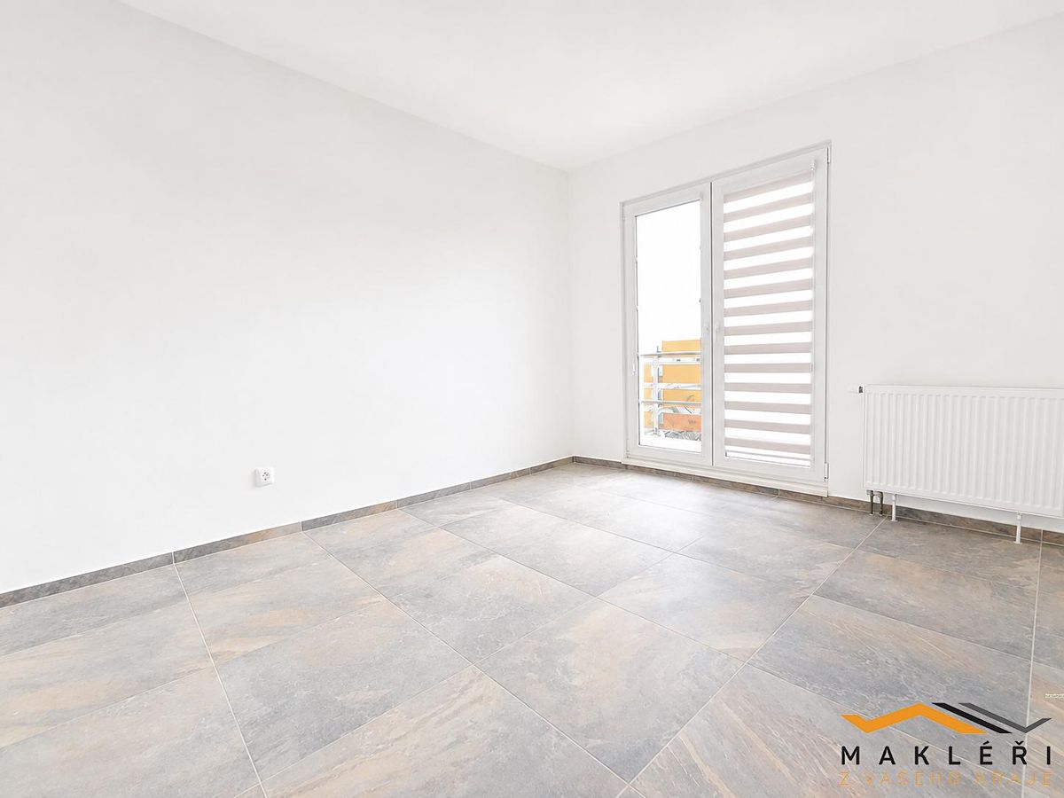 Pronájem bytu 3+kk 78 m² – fotografie 3