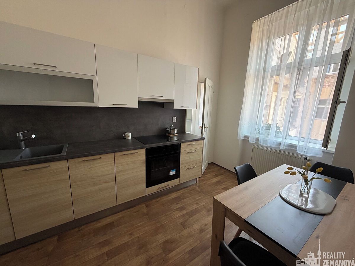 Pronájem bytu 3+1 90 m²