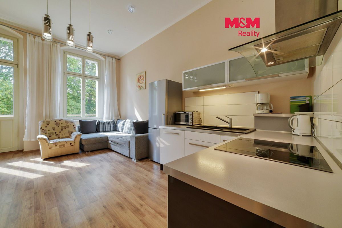 Pronájem bytu 3+kk 81 m²